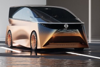 Patak csobog a talpad alatt ebben az autóban