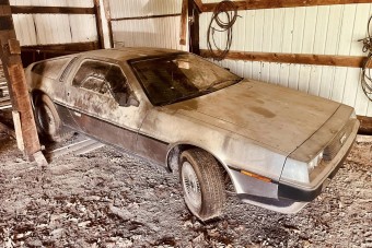 Elhagyott pajtából került elő a leghíresebb mozis időgép