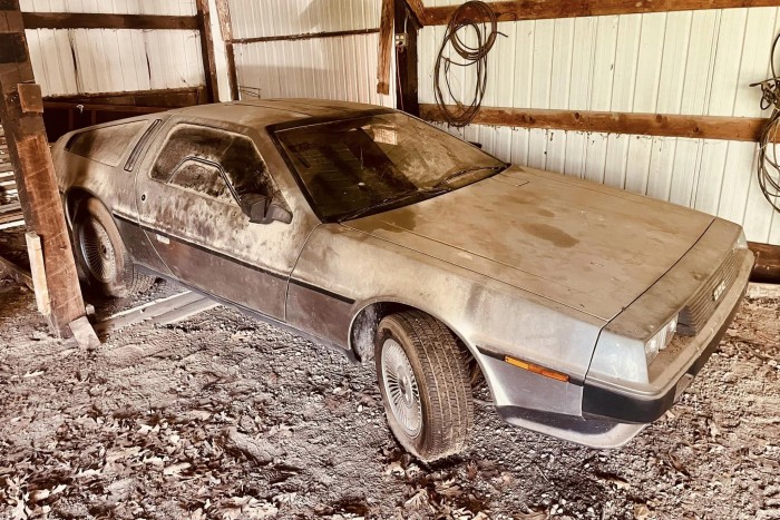 Elhagyott pajtából került elő a leghíresebb mozis időgép