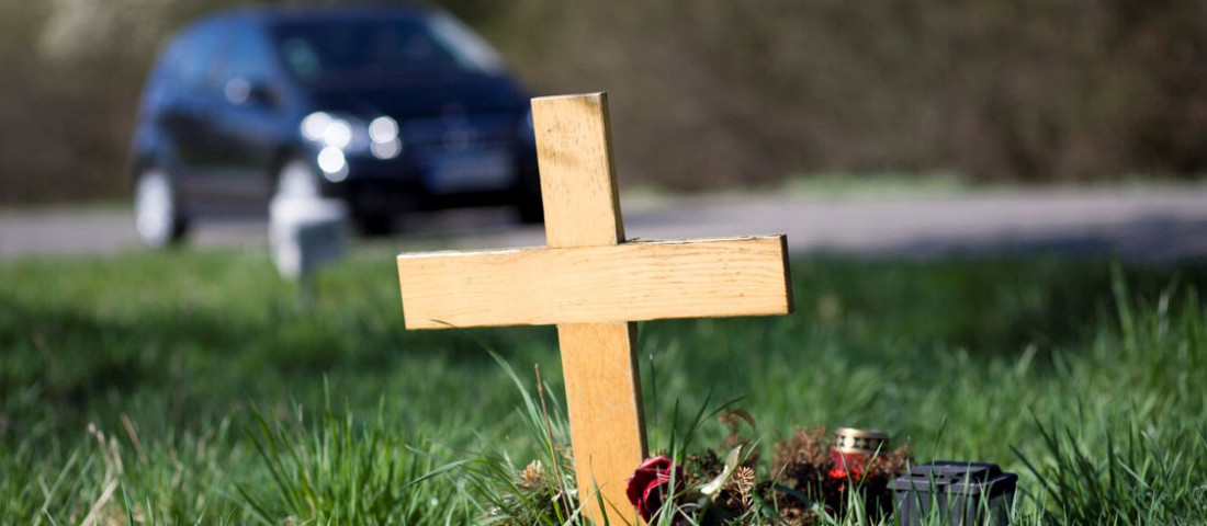 Keresztek ezrei válnak veszélyessé halottak napján