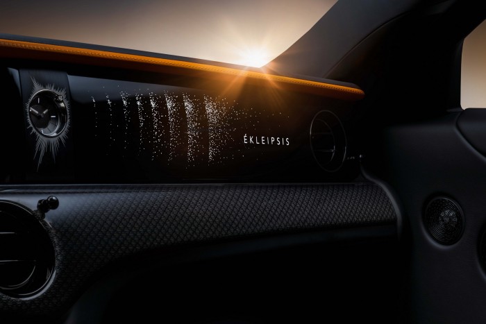 Ebben az autóban bármikor átélheted a napfogyatkozás varázsát 8