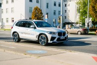 Vizet ereget a jövő elektromos BMW-je 53