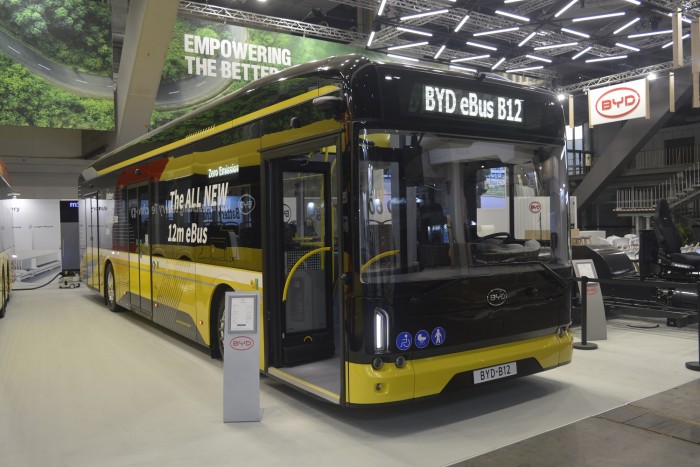 Egyvalamiben biztosan verhetetlenek ezek a buszok 3 | Vezess Egyvalamiben biztosan verhetetlenek ezek a buszok 3