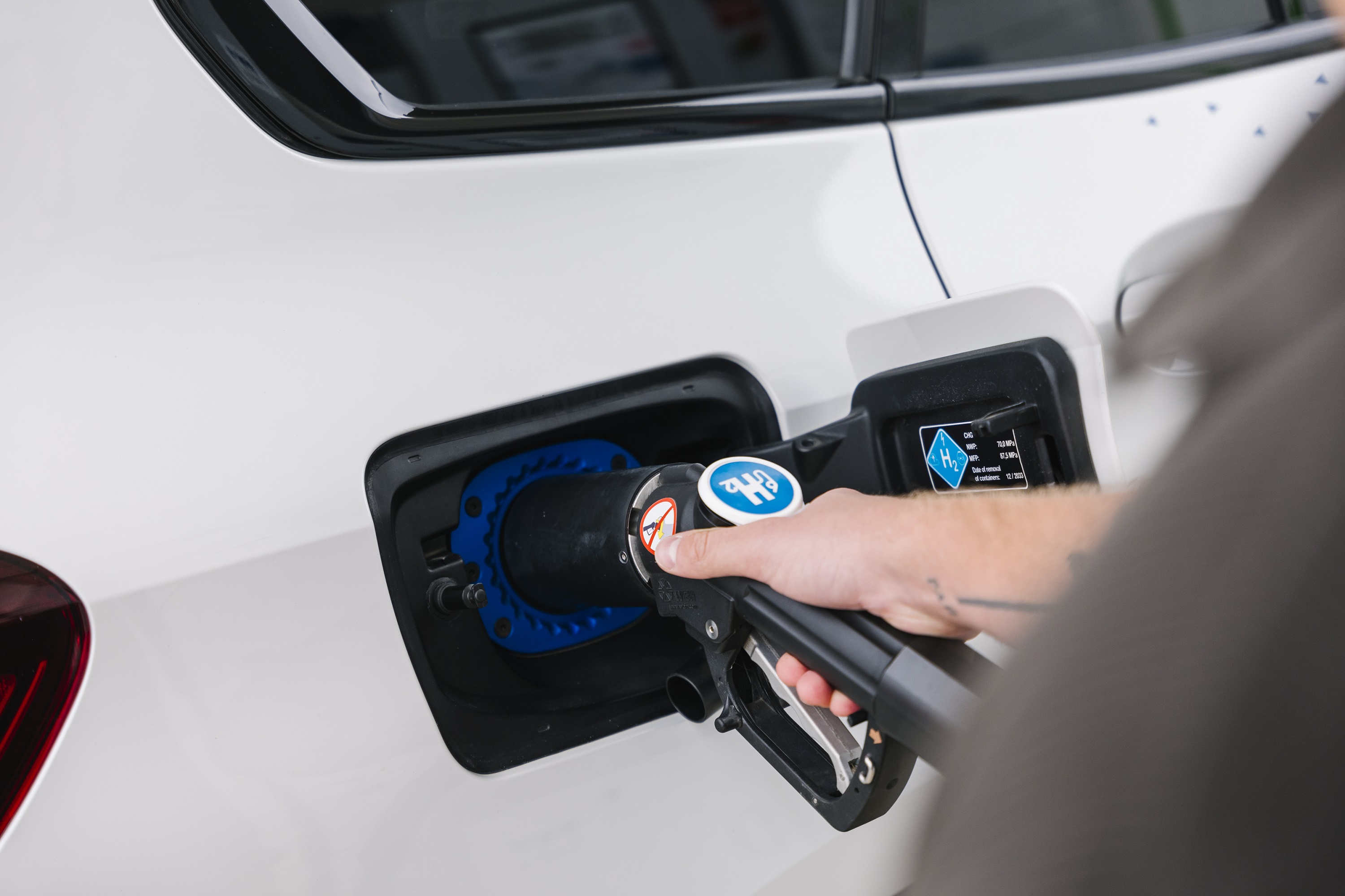 Vizet ereget a jövő elektromos BMW-je 16