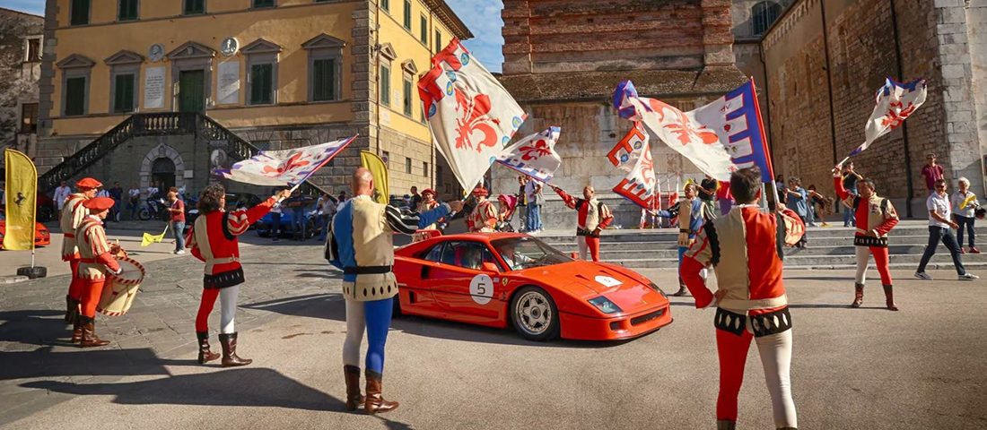 Így néz ki, amikor 28 milliárd forintnyi autó találkozik