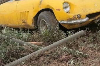 Fájó sors jutott a milliárdos értékű sportautónak