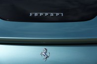 100 millió a Ferrari Roma Spider, de minden forintot megér 75