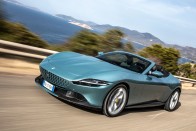 100 millió a Ferrari Roma Spider, de minden forintot megér 85