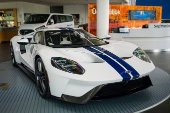 400 millió forintos autók érkeznek Magyarországra