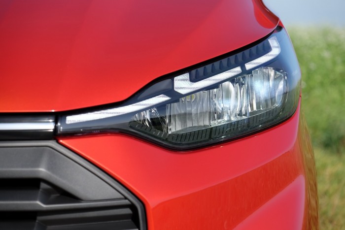 Gázolajtól a villanyig bármivel mehet ez a furgon 7