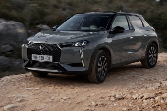 Így újít a franciák prémium városi autója