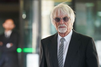 F1: Ecclestone bűnösnek vallotta magát adócsalásban, börtönt kapott