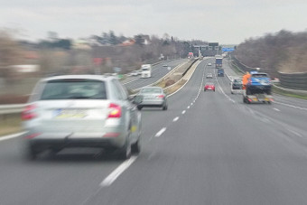 Így kellene ösztönözni itthon is a jobbra tartást?