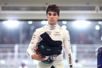 Bohócot csinált magából a Forma-1-es pilóta