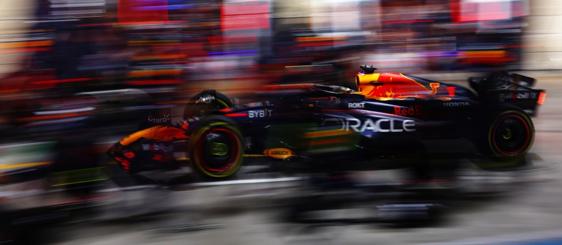 F1: Az új bajnok nyerte a kerékcserék futamát