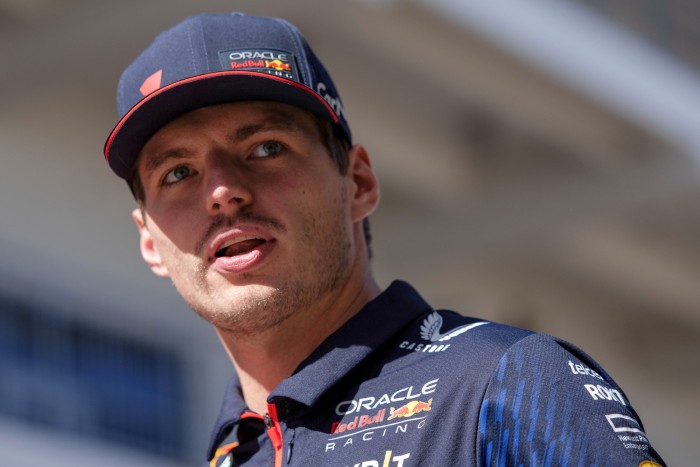 F1: Odaszúrt az ellenfeleinek Verstappen 2