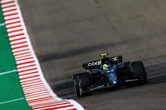 F1: Csak a mezőny végére jók Alonsóék