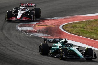 F1: Rengetegen a bokszutcából rajtolnak az Amerikai Nagydíjon