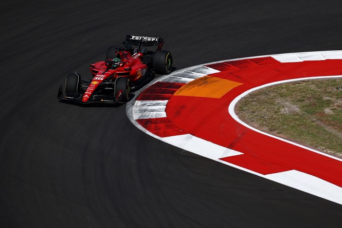 F1: A sprint miatt zárták ki Hamiltonékat 3