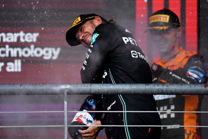 F1: A sprint miatt zárták ki Hamiltonékat 2