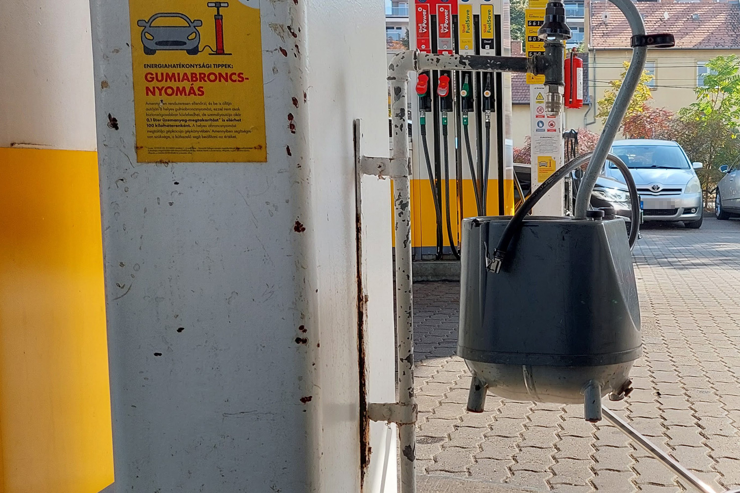 Csalnak, vagy pontosak a benzinkutak mérőműszerei? 14