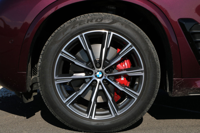 Egy csipetnyi villanytól csak jobb lett a dízel BMW X5 11