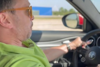 Hiába pimpeled az autód, nagyobb arcod nem lesz, max. elvisz a mentő