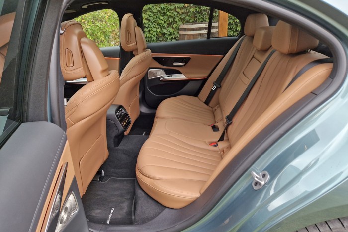 Nem elektromos, nem SUV – akkor meg minek? 11