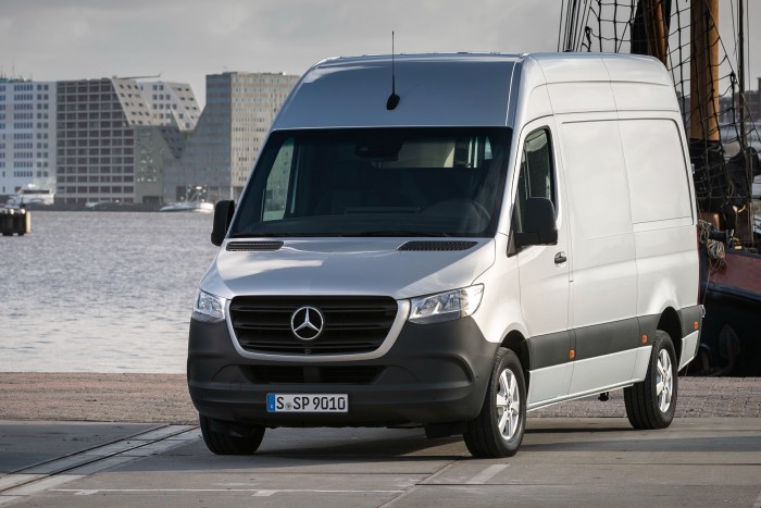 Rád gyújthatja a biztonsági öv az autót 5