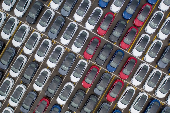 Unalmasak a Teslák? Ősrégi megoldást kínálnak rá, legalább jó drágán