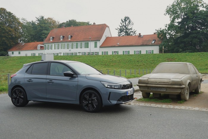 Használni való. Se több, se kevesebb az új Corsa-e 12