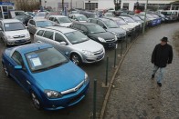 Ezek a számok árulják el az autók pontos korát 1