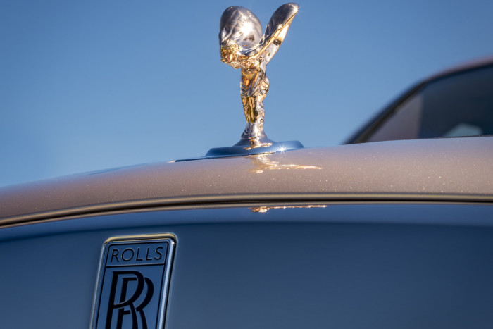 Igazgyöngyök borítják ezt az autót 7