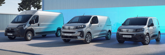 Egyszerre újult meg tucatnyi furgon 7