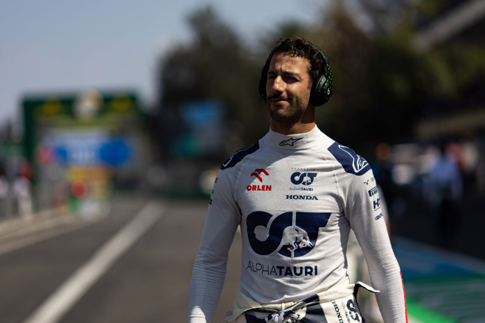 F1: Ricciardo tényleg bejelentkezett Perez üléséért