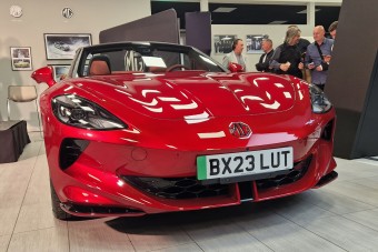 Magyarországon jár, te is meglesheted a legmenőbb villanyautót