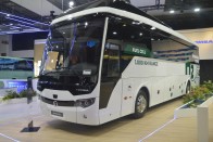 Nem dízellel hajtanák a jövő turista buszait? 3