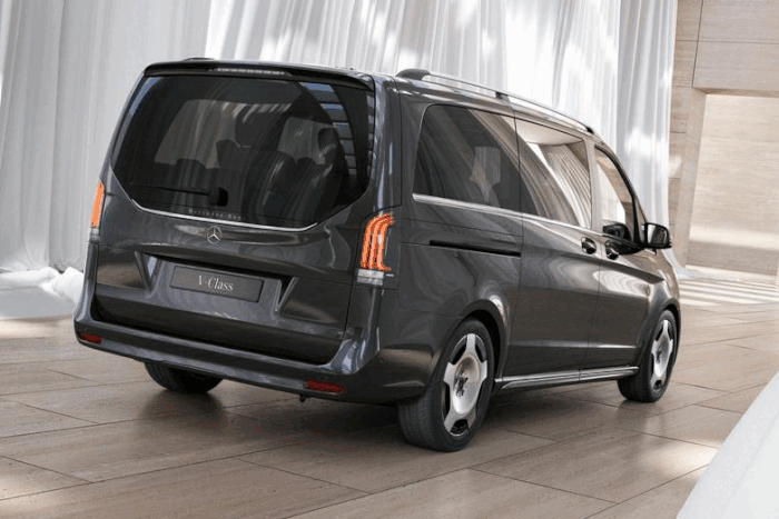 Itt vannak a Mercedes friss luxusbuszai 10 | Vezess Itt vannak a Mercedes friss luxusbuszai 10