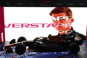 Verstappen: Bárkinek örömmel átadom az autót!