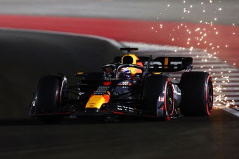 F1: Szanaszét büntették az időmérő mezőnyét