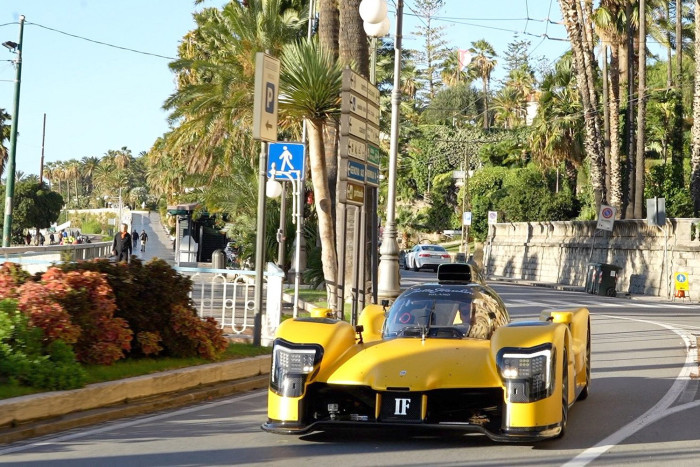 Itt az autó, amit a Ferrari sem mert megépíteni 10 | Vezess Itt az autó, amit a Ferrari sem mert megépíteni 10