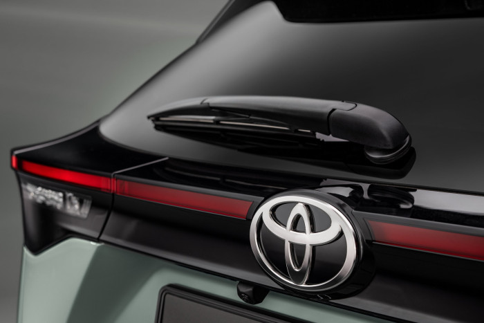 Itt az új Toyota, most mindent elárulunk róla