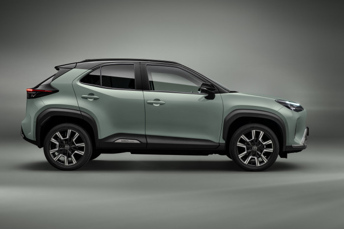 Itt az új Toyota, most mindent elárulunk róla 6