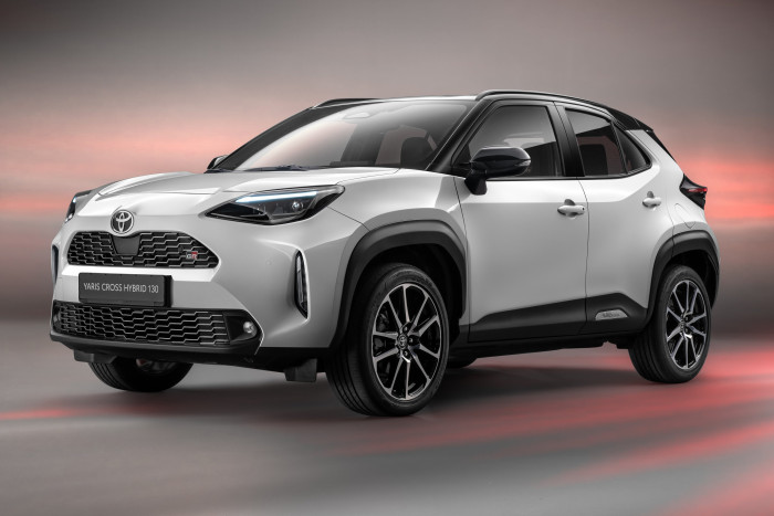 Itt az új Toyota, most mindent elárulunk róla 10