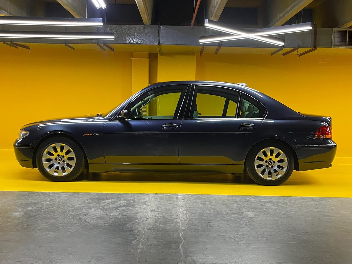 Nem tudod levenni a szemed róla, annyira röhejes lett ez a BMW 3 | Vezess Nem tudod levenni a szemed róla, annyira röhejes lett ez a BMW 3