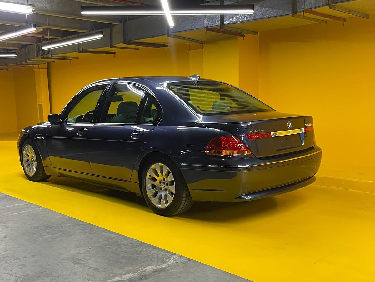 Nem tudod levenni a szemed róla, annyira röhejes lett ez a BMW 2 | Vezess Nem tudod levenni a szemed róla, annyira röhejes lett ez a BMW 2