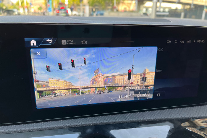 Két férfit is átvert Kecskemét makrancos királynője 15