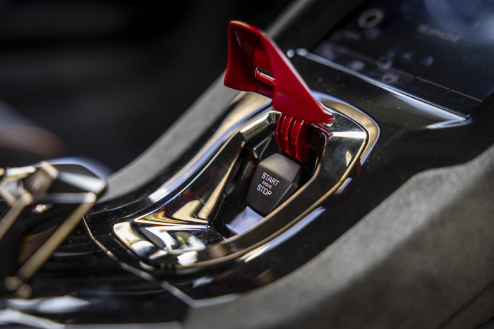 Üvöltve búcsúztattuk a Lamborghini szívómotorját 47 Üvöltve búcsúztattuk a Lamborghini szívómotorját 47