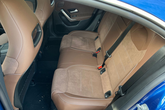 Két férfit is átvert Kecskemét makrancos királynője 12