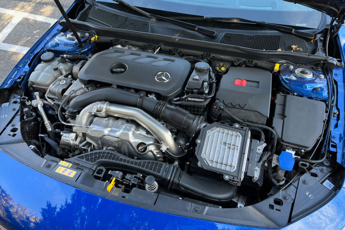 Két férfit is átvert Kecskemét makrancos királynője 14